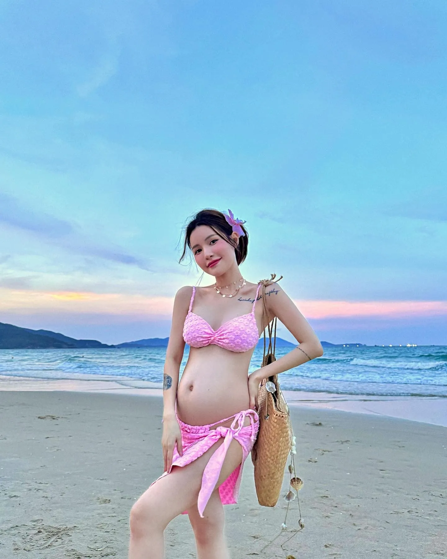 lucie-nguyen-khoe-dang-khi-mang-thai-lan-2