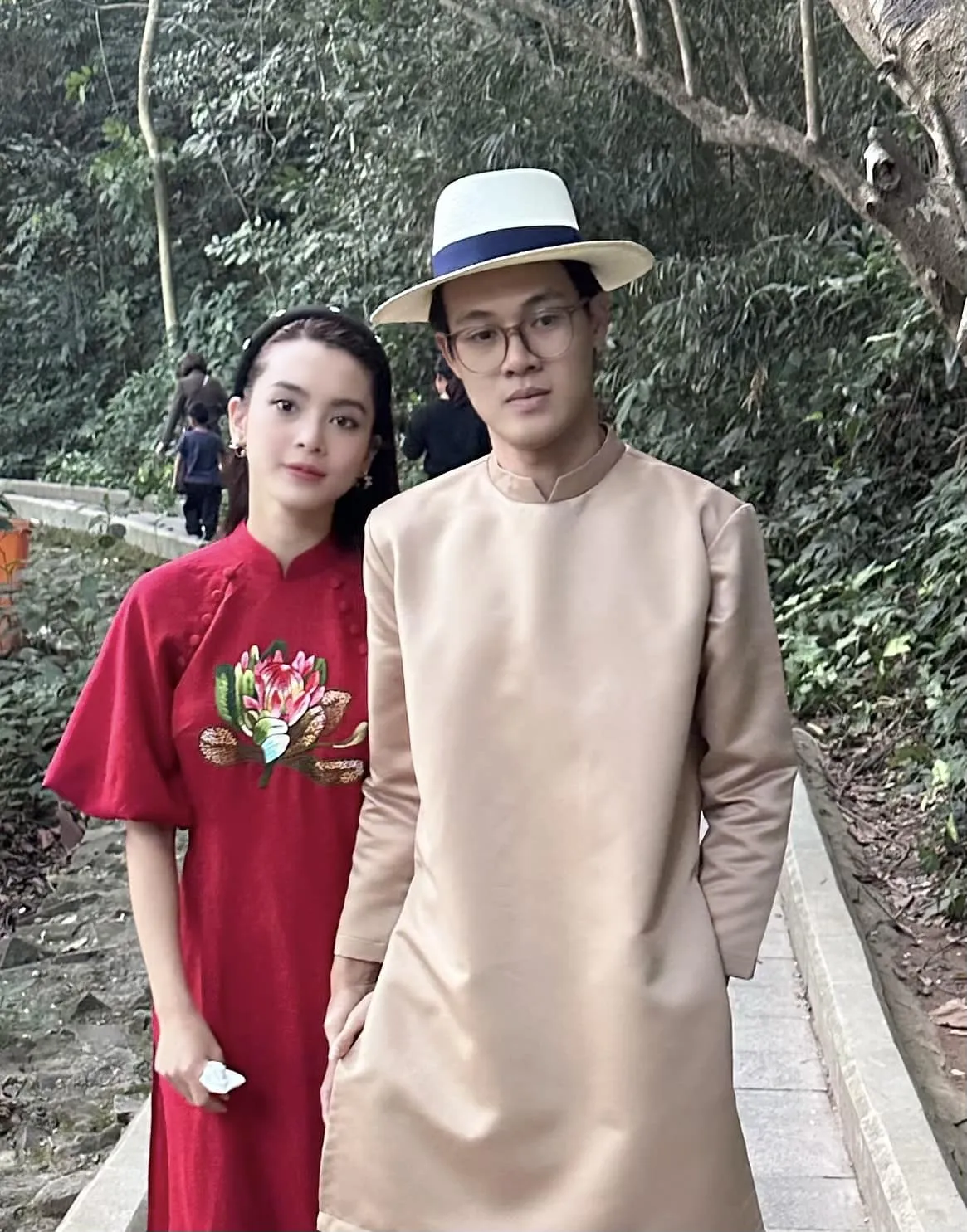 quynh-luong-duoc-me-ban-trai-giao-toan-bo-tai-san-1