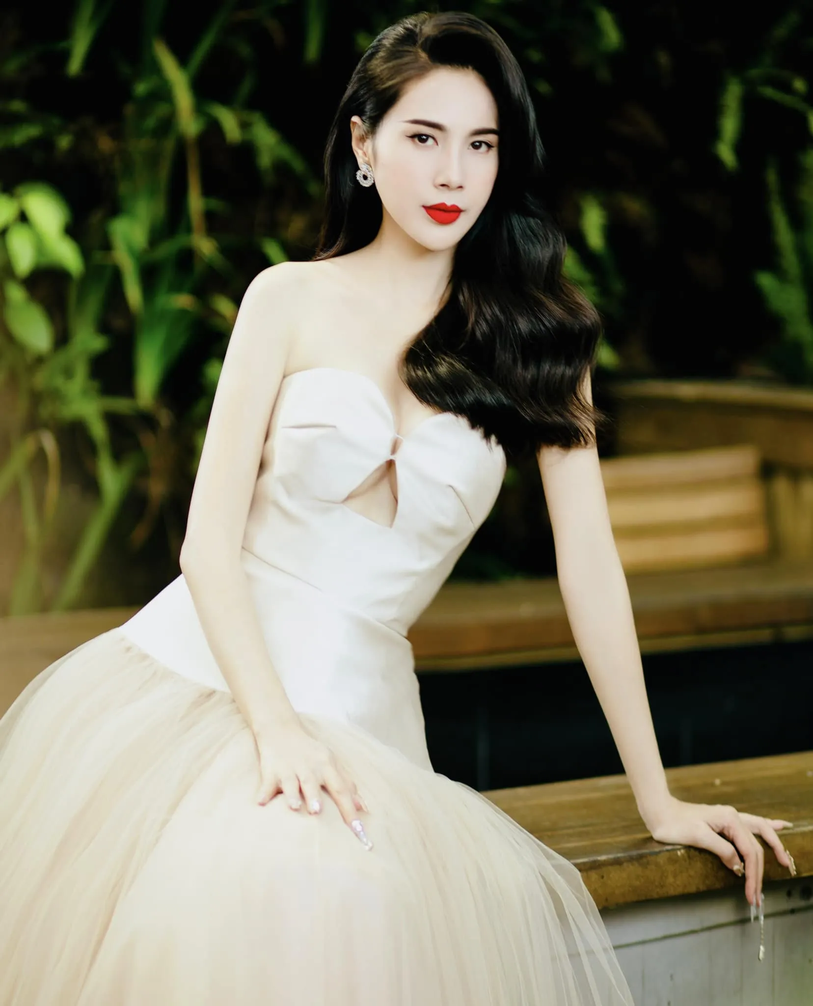 thuy-tien-len-tieng-khi-bi-nhac-lai-chuyen-tien-tu-thien-5