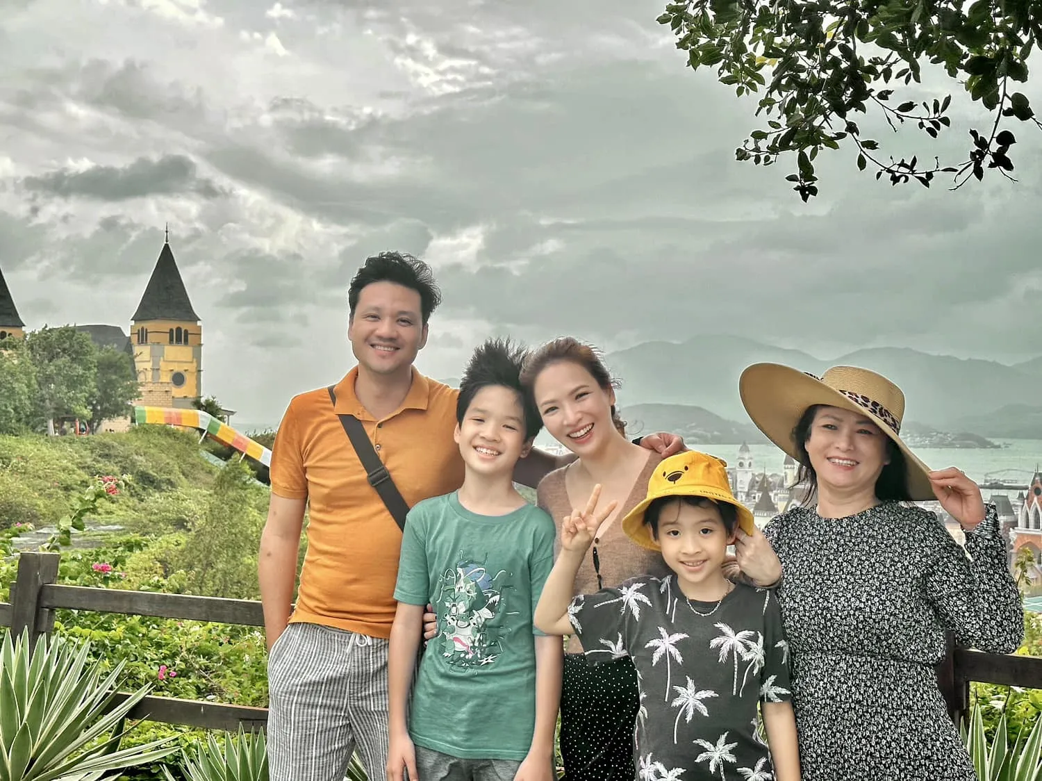 chuyen-tinh-nhu-phim-cua-btv-dan-le-6