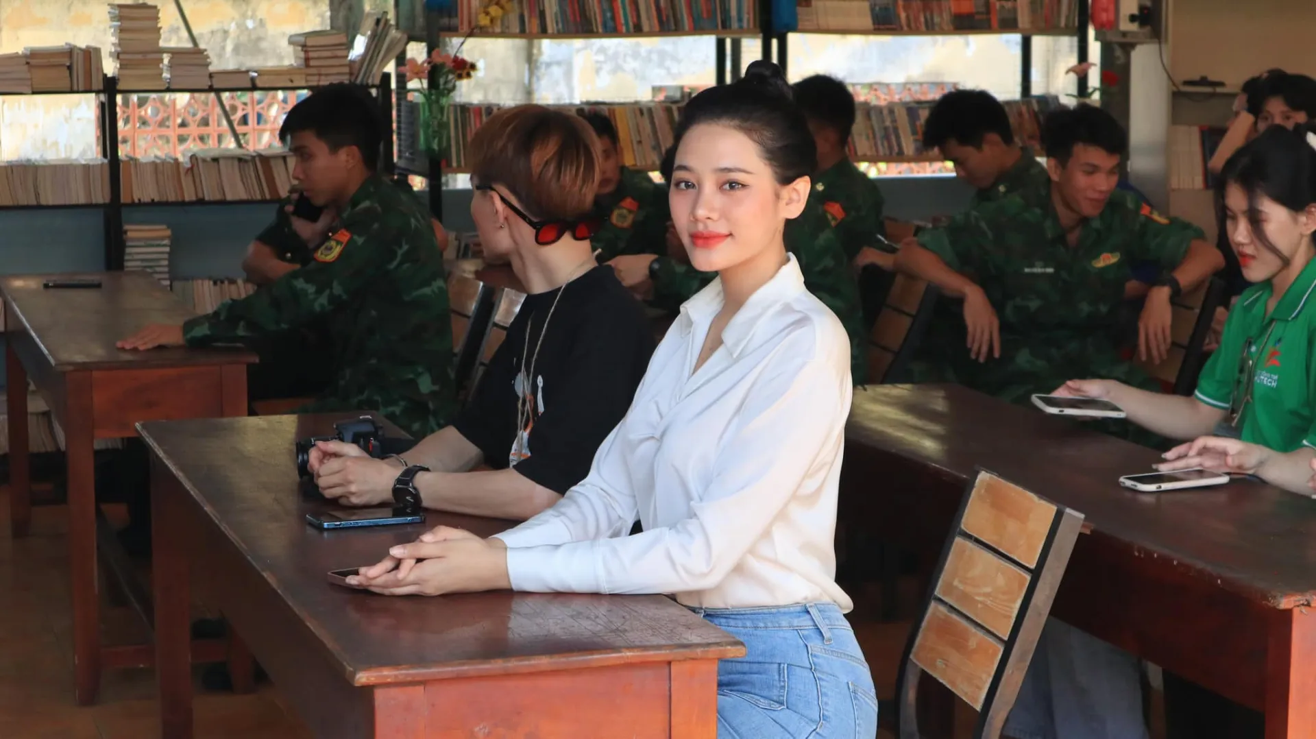 hoa-hau-tra-lai-vuong-mien-de-dau-gia-4