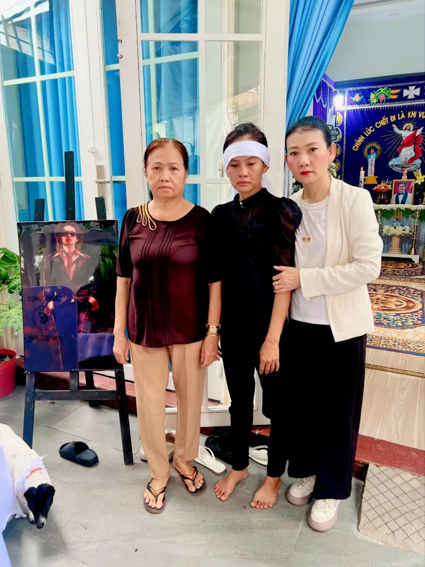 tang-le-nguoi-mau-duc-tien-dien-ra-tai-my-2