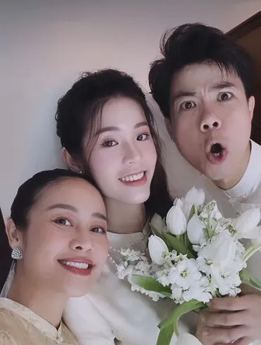 dinh-manh-ninh-cuoi-vo-3