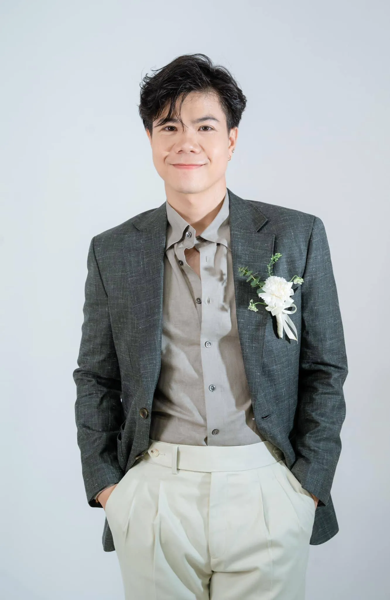 dinh-manh-ninh-cuoi-vo-4