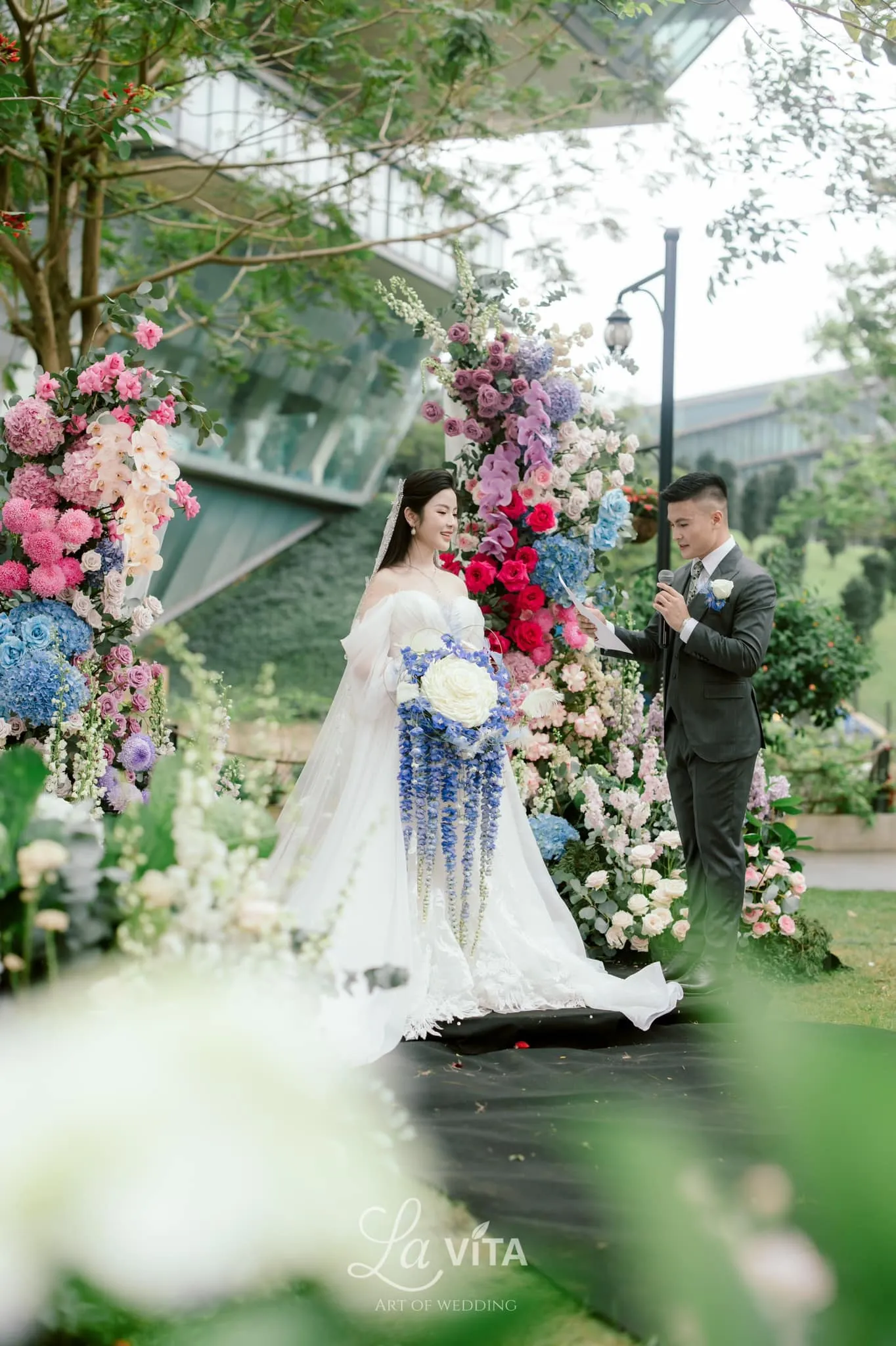 chu-thanh-huyen-nam-vien-khi-mang-thai-4