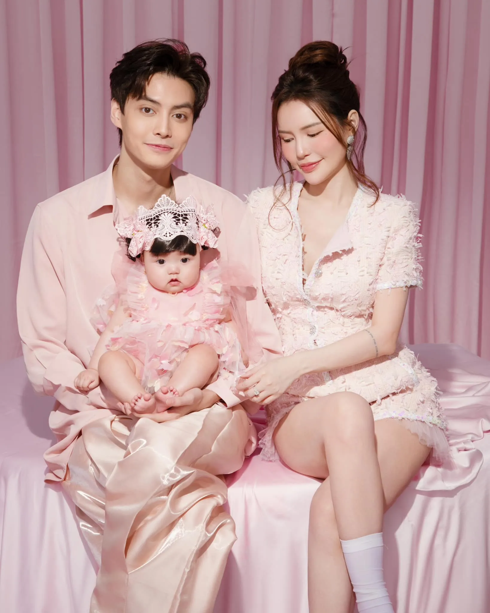 lucie-tuan-duong-cong-bo-gioi-tinh-be-thu-2-3