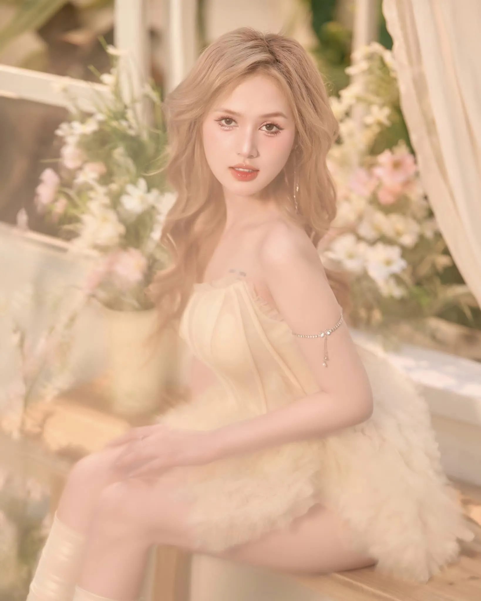 chiec-vay-cuoi-cua-xoai-non-3