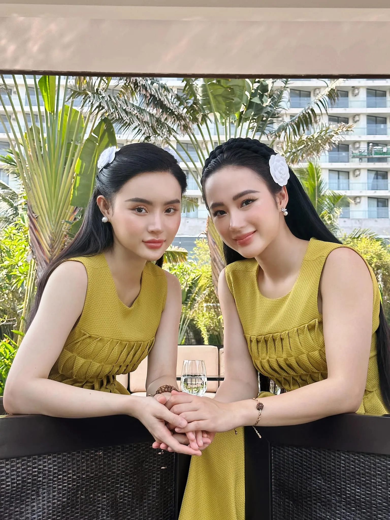 angela-phuong-trinh-livestream-bat-on-4