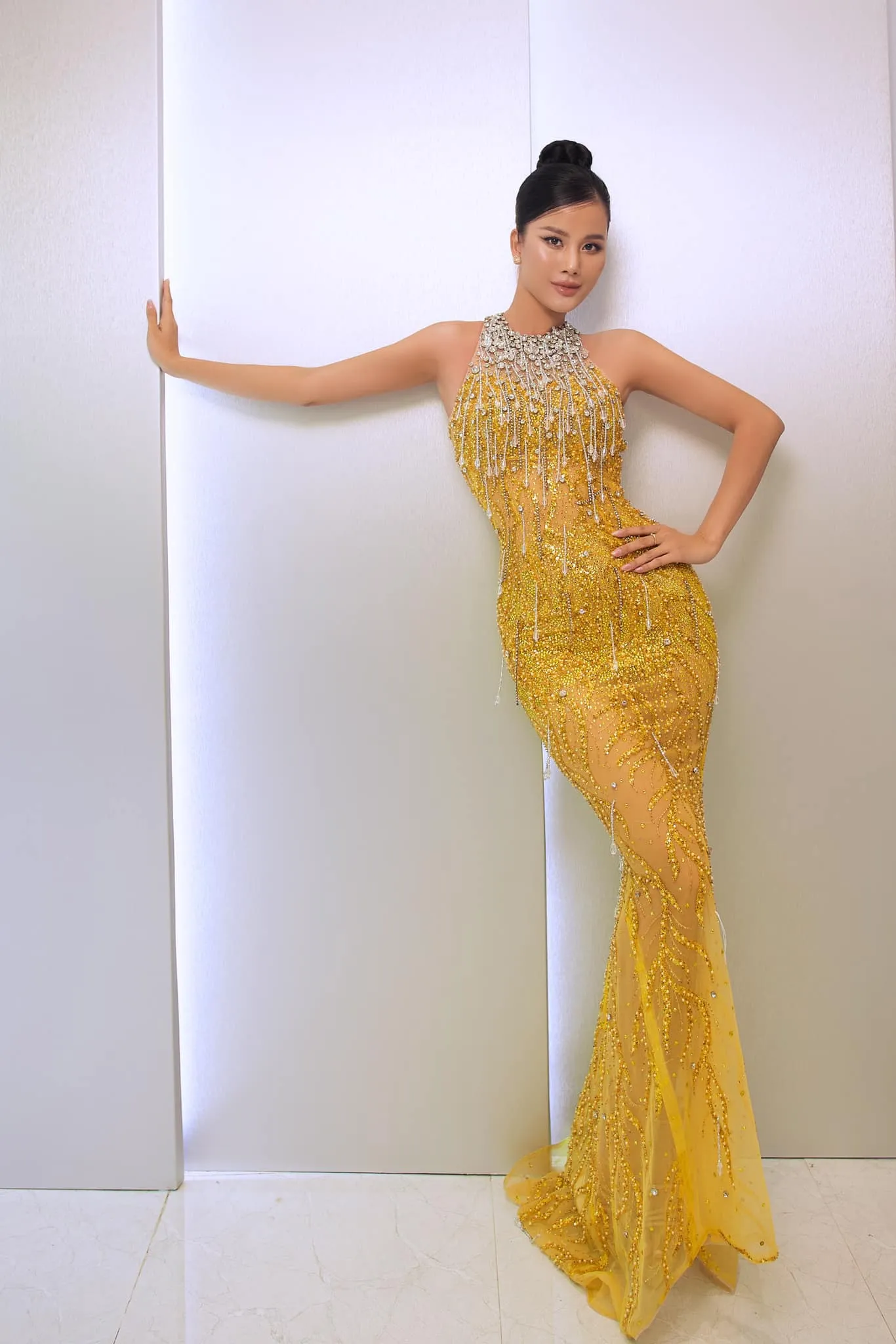 huong-ly-vua-catwalk-vua-nang-ta-2