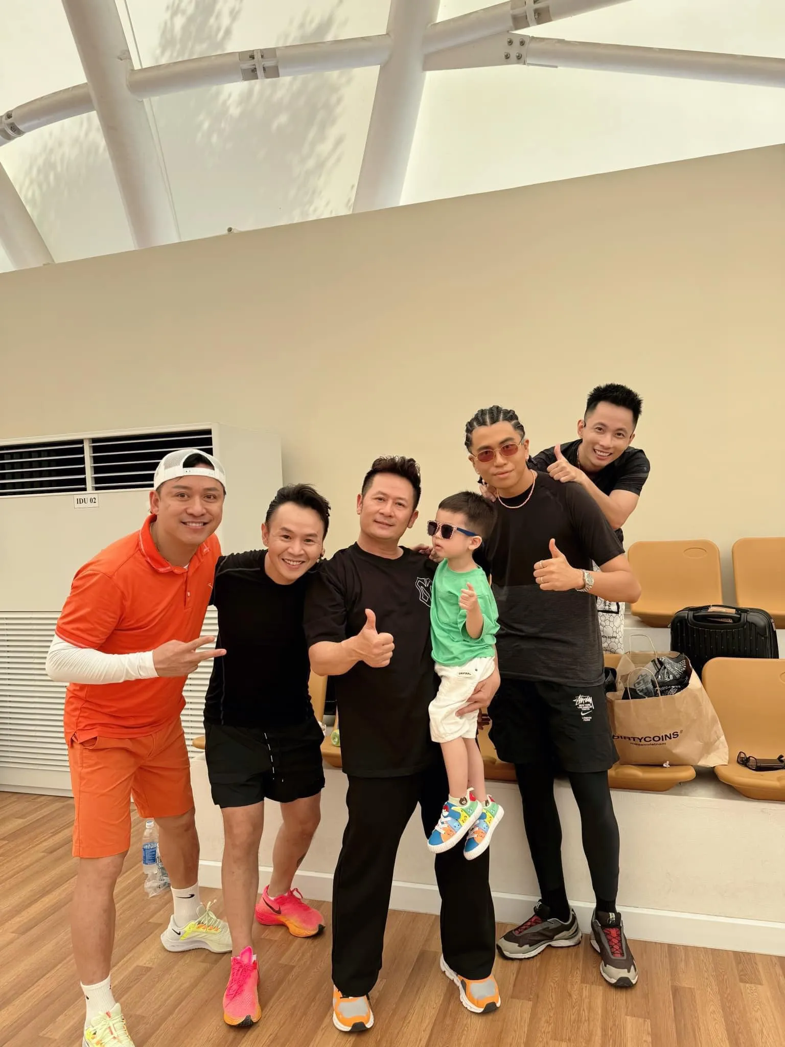 anh-tai-thu-34-cua-anh-trai-vuot-ngan-chong-gai-1