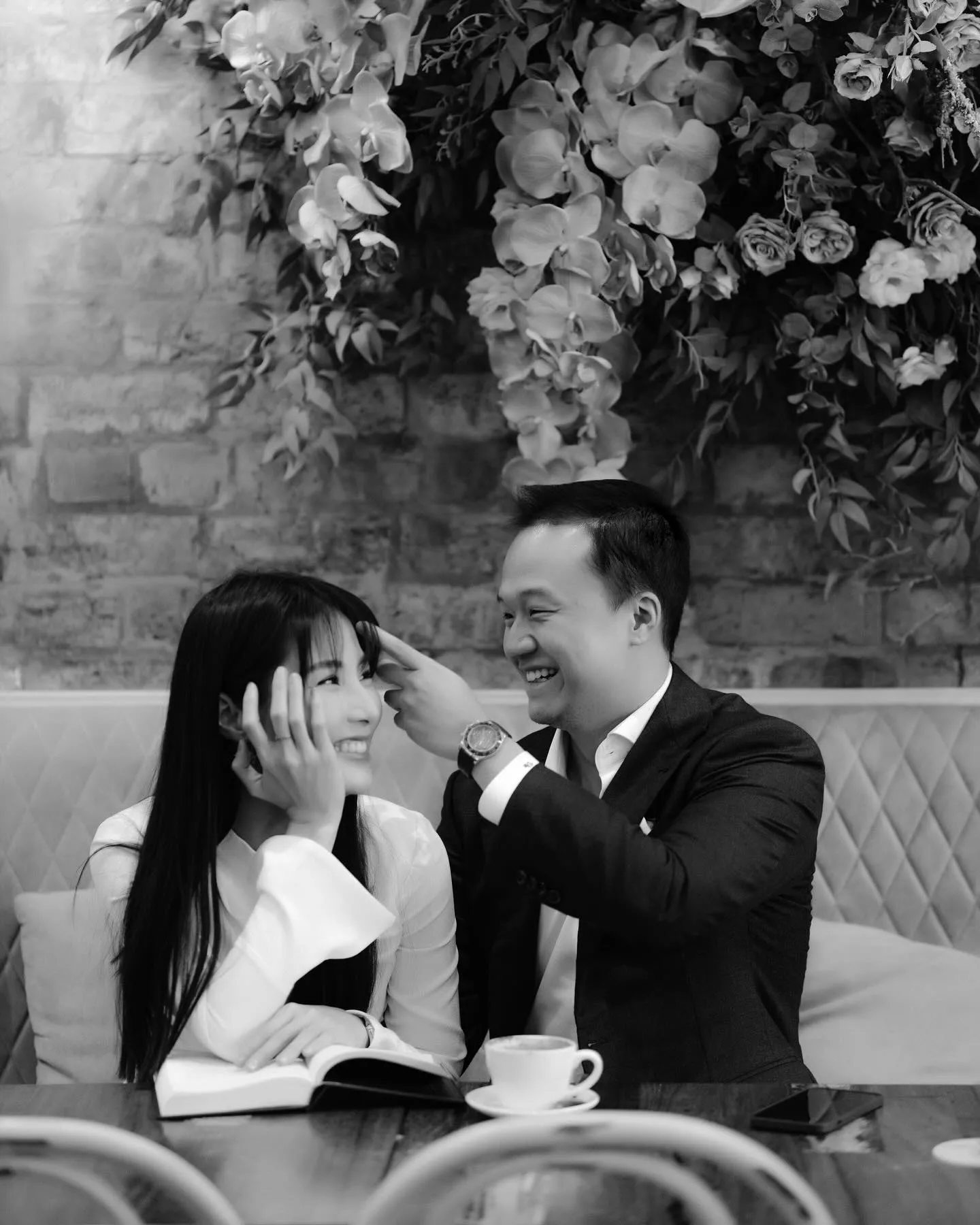 diem-my-9x-mang-thai-con-dau-long-2