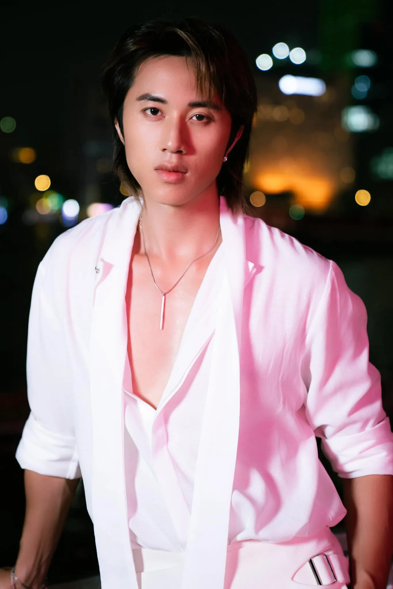 ray-o-len-tieng-ve-video-cover-cua-kieu-chi-3