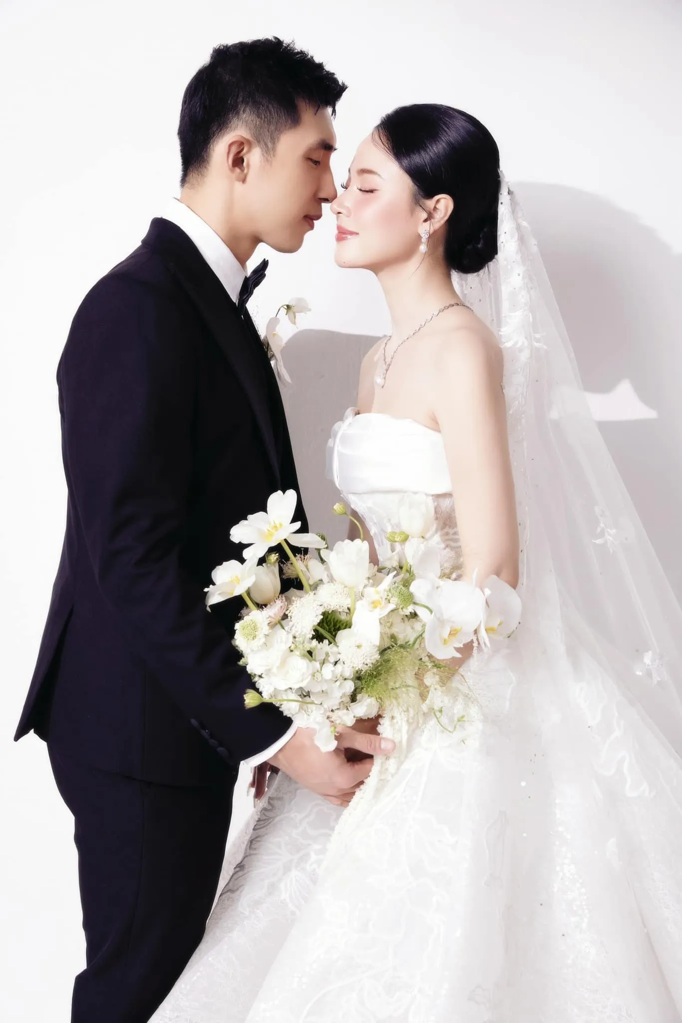 khong-gian-dam-cuoi-cua-midu-7