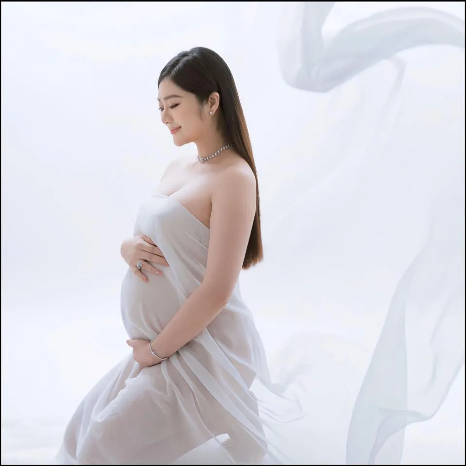 dien-vien-thanh-truc-sinh-con-gai-2