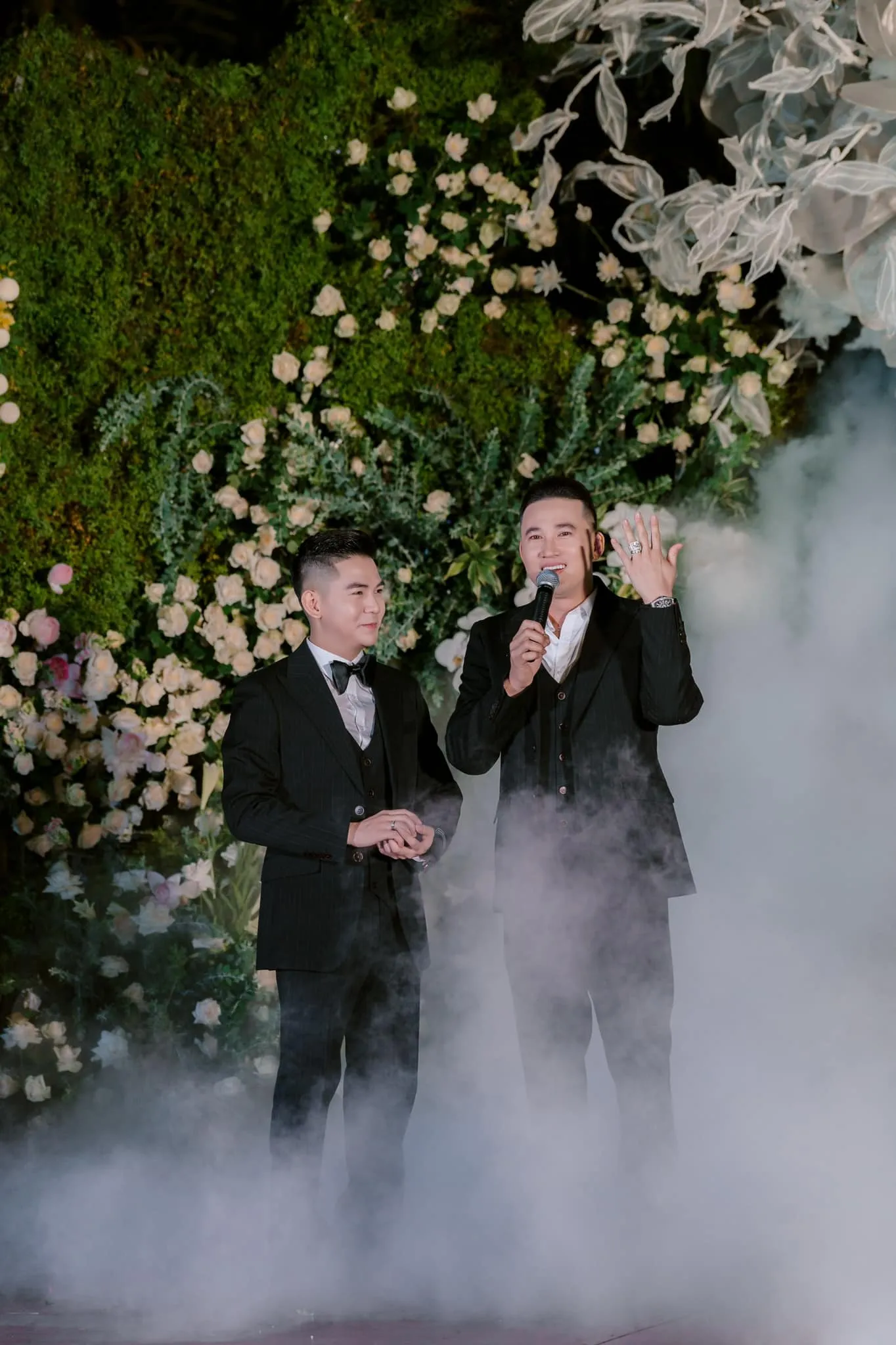 ha-tri-quang-duoc-thanh-doan-cau-hon-3