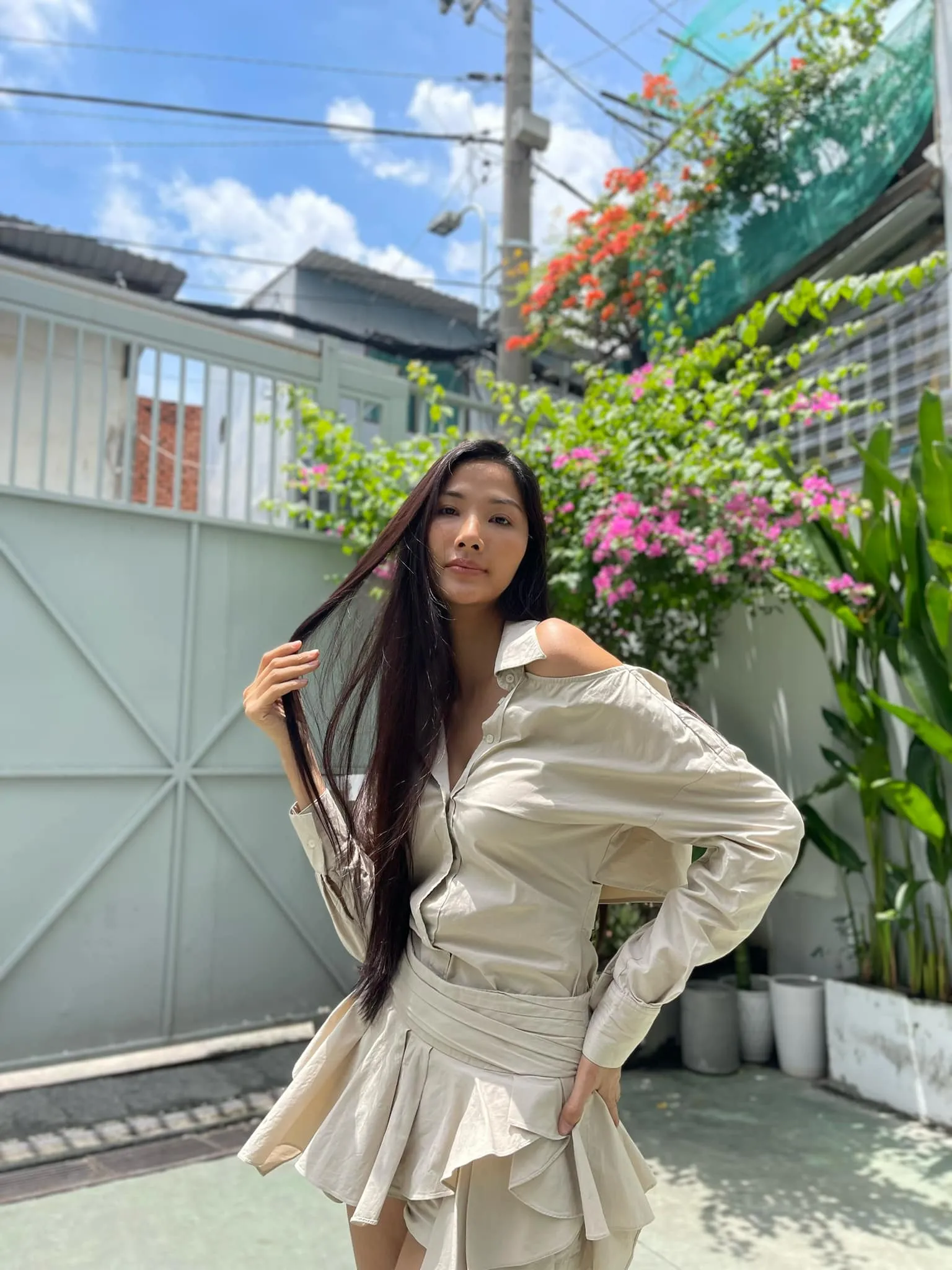 hoang-thuy-len-tieng-ve-chuyen-bi-chen-ep
