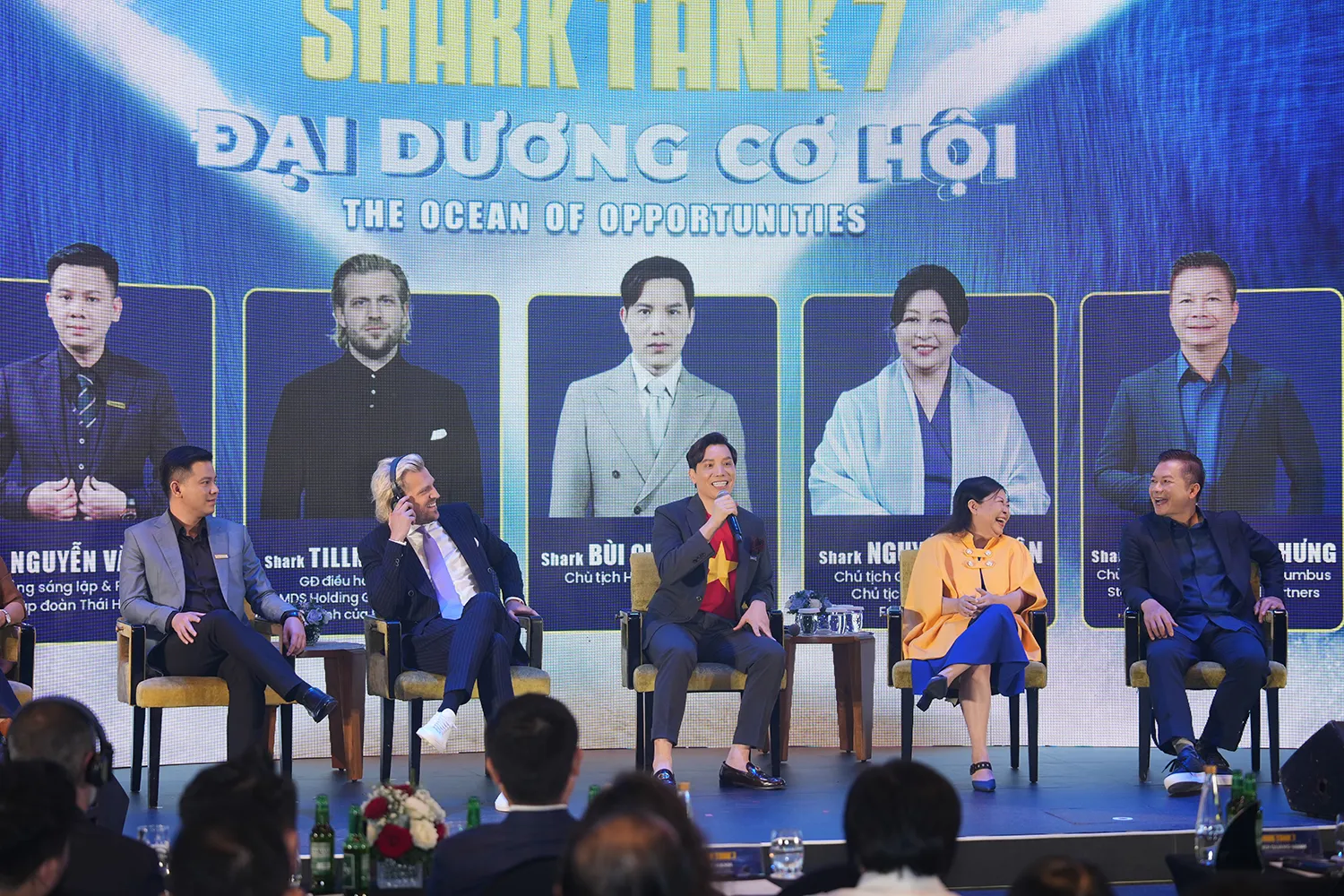 Shark Minh Beta trong phần tọa đàm (1)