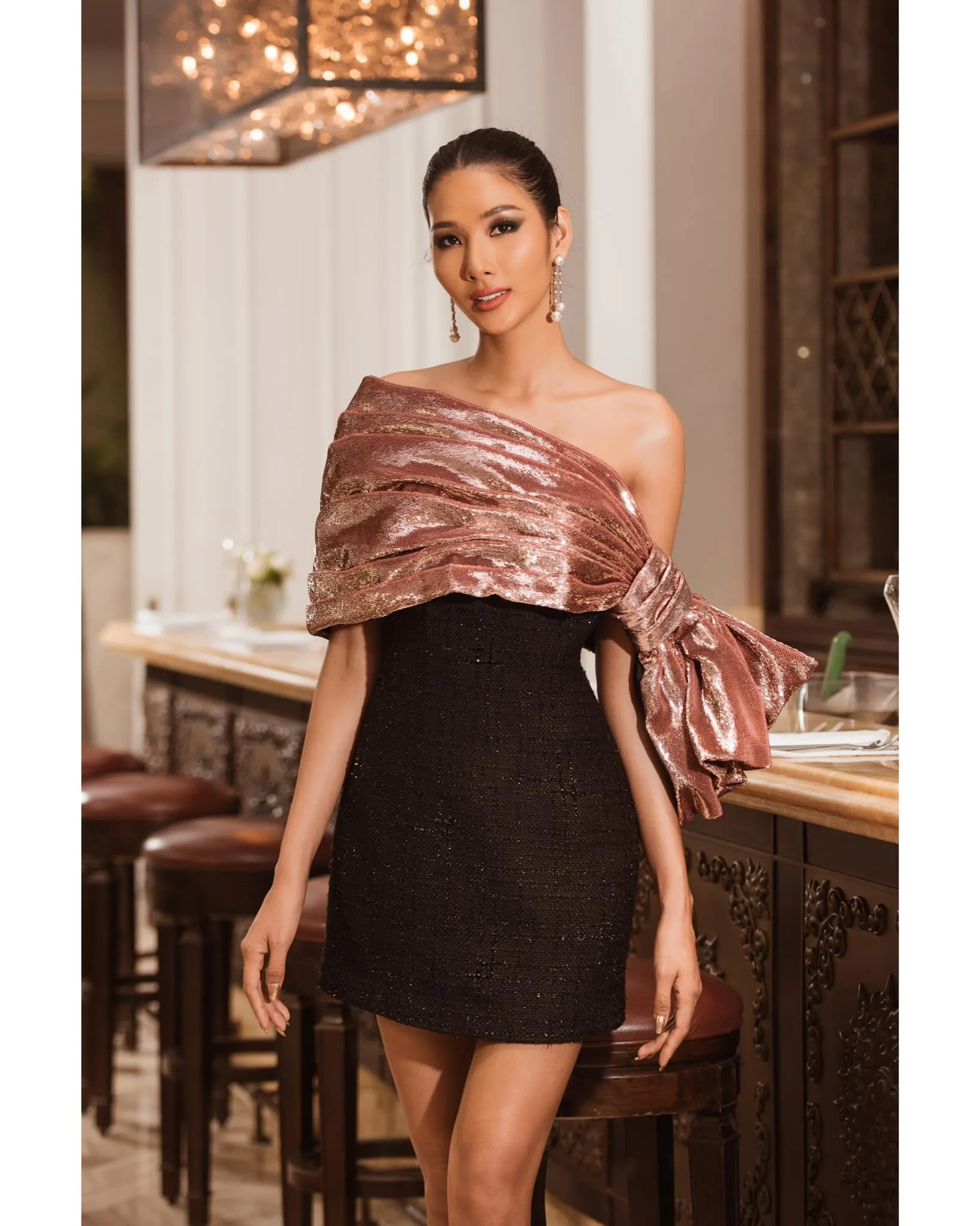 hoang-thuy-bi-to-chen-ep-bui-quynh-hoa-3