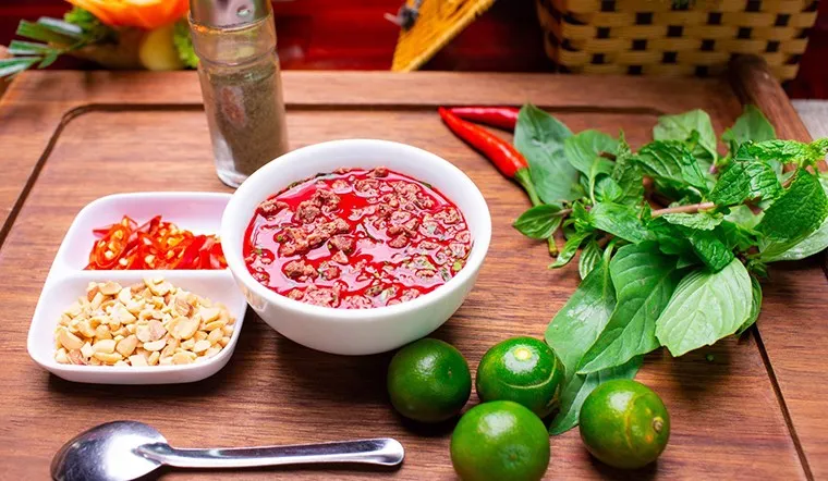 tiet-canh-co-nhieu-giun-san