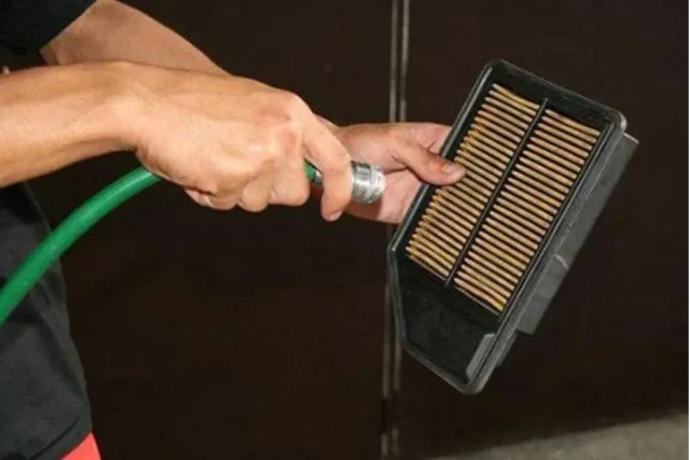 ve-sinh-bo-phan-xe-tranh-an-xang