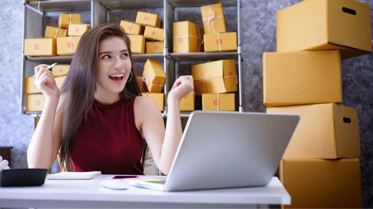 sinh-vien-chon-ban-hang-online-khoi-nghiep