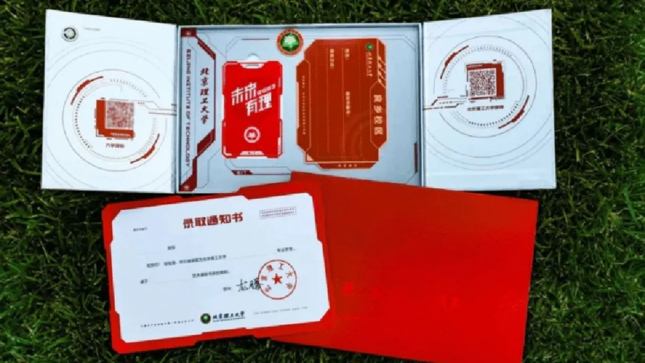 Giay-bao-trung-tuyen-chuan-truong-nguoi-ta-dep-den-doc-la-nhin-la-muon-di-hoc-ngay (5)