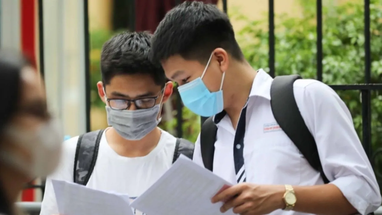 Du-bao-nhieu-truong-dai-hoc-lon-o-phia-Bac-co-diem-chuan-giam (1)