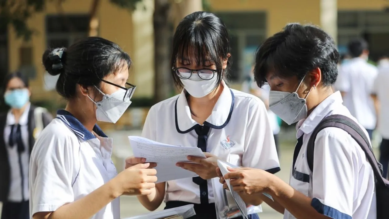 Du-bao-nhieu-truong-dai-hoc-lon-o-phia-Bac-co-diem-chuan-giam