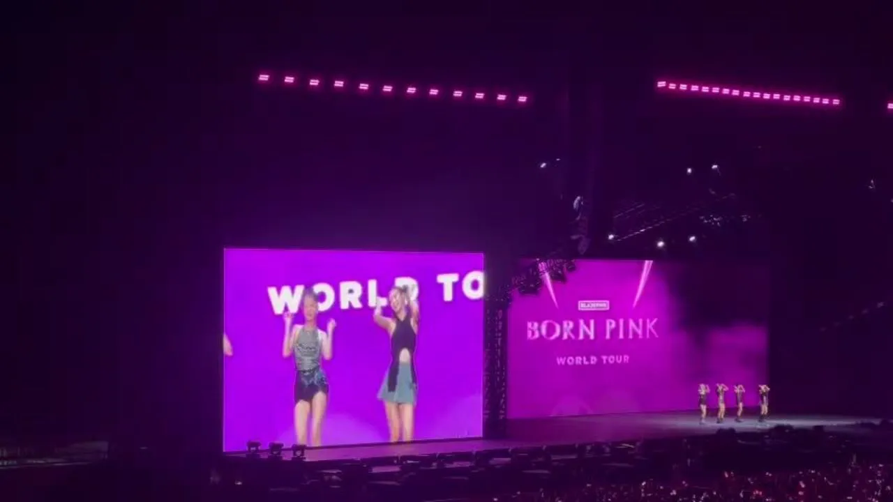 Phan-ung-cua-Hoang-Thuy-Linh-khi-truc-tiep-xem-BLACKPINK-nhay-see-tinh (1)