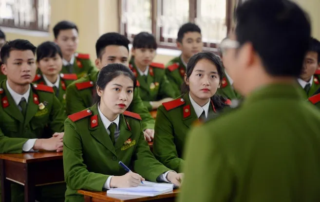 diem-danh-cac-truong-dai-hoc-mien-hoc-phi-100%-con-duoc-tro-cap-hoc-bong