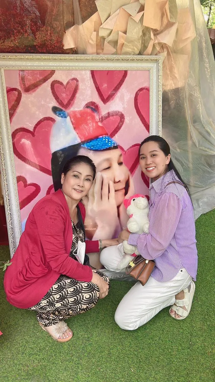 z4386713022497_10419a44fc626b6089bb95b13a4a95bd