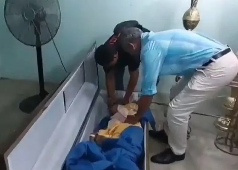 quan-tai-cu-ba-phat-ra-tieng-len (1)