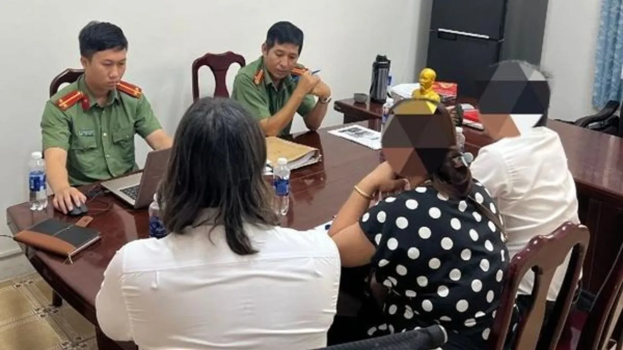 yeah1-tiktoker-bi-phat-vi-dang-clip-xuc-pham-cong-an