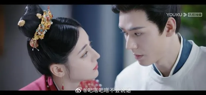 yeah1-dich-le-nhiet-ba-bi-che-kem-sac (5)