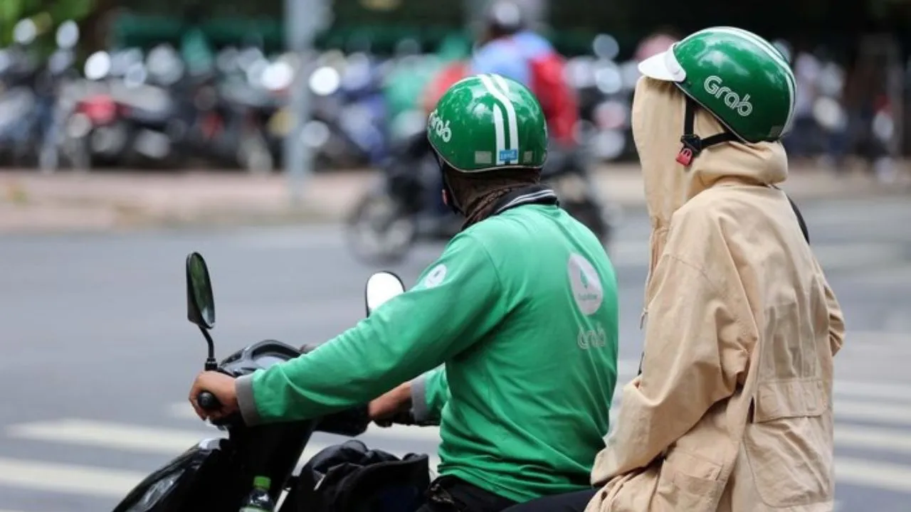 yeah1-tai-xe-xe-om-cong-nghe-khong-bang-luong-van-phong (2)