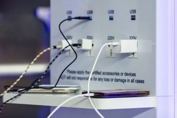 yeah1-chuyen-gia-canh-bao-khong-nen-sac-pin-o-nhung-tram-sac-cong-cong (2)