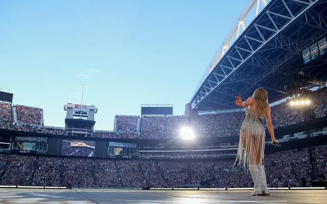 yeah1-con-dia-chan-taylor-swift (8)