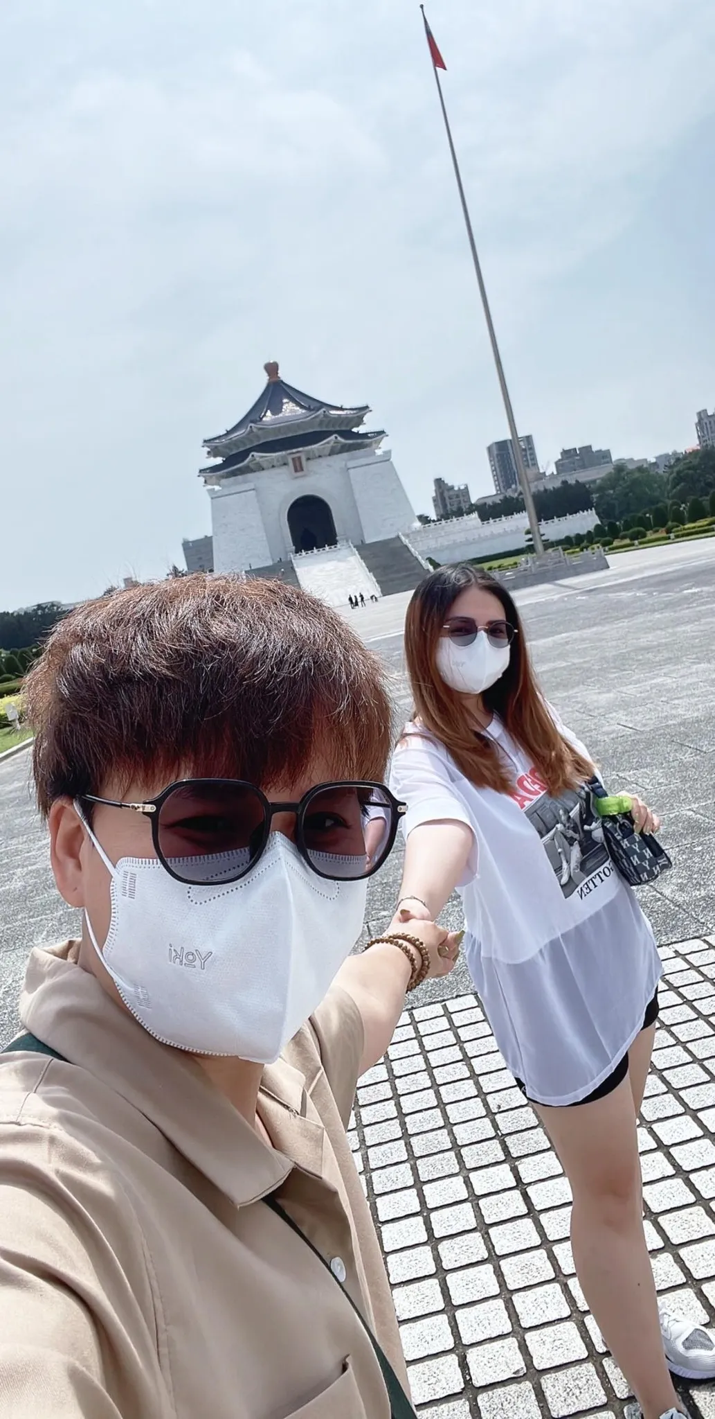 yeah1-thien-nhan-xuat-hien-khac-la-ben-nguoi-yeu-dong-gioi (5)