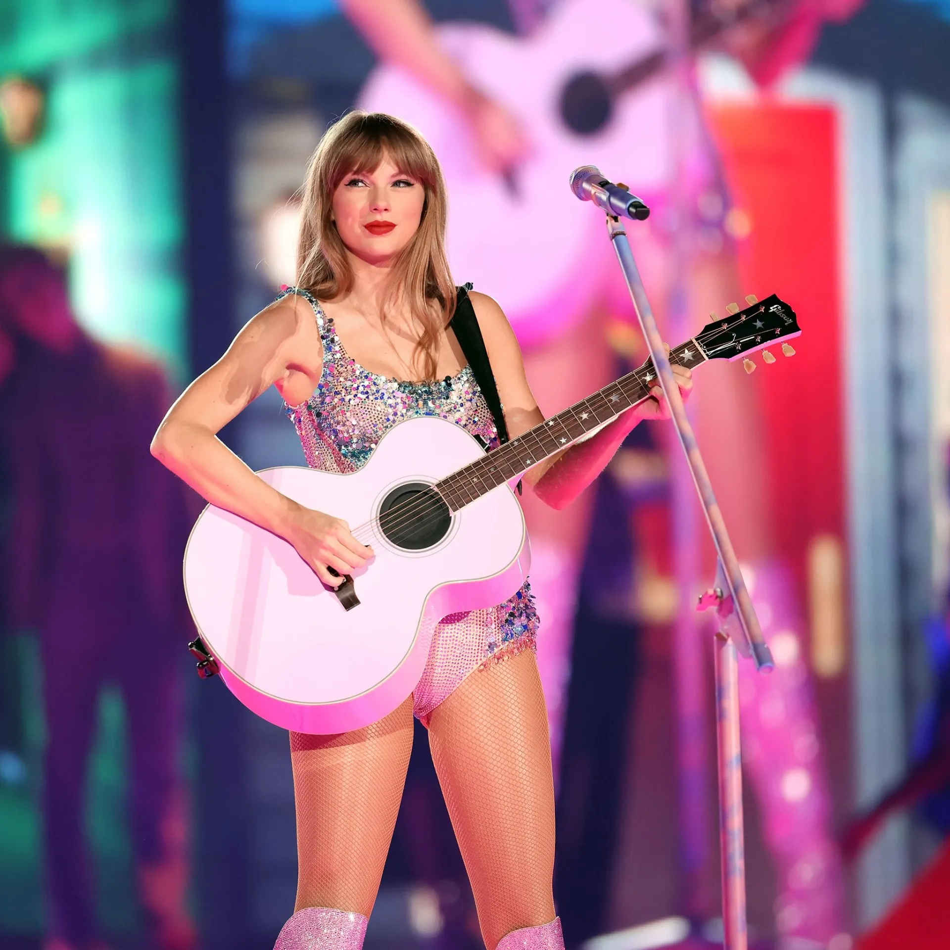 yeah1-taylor-swift-concert (3)