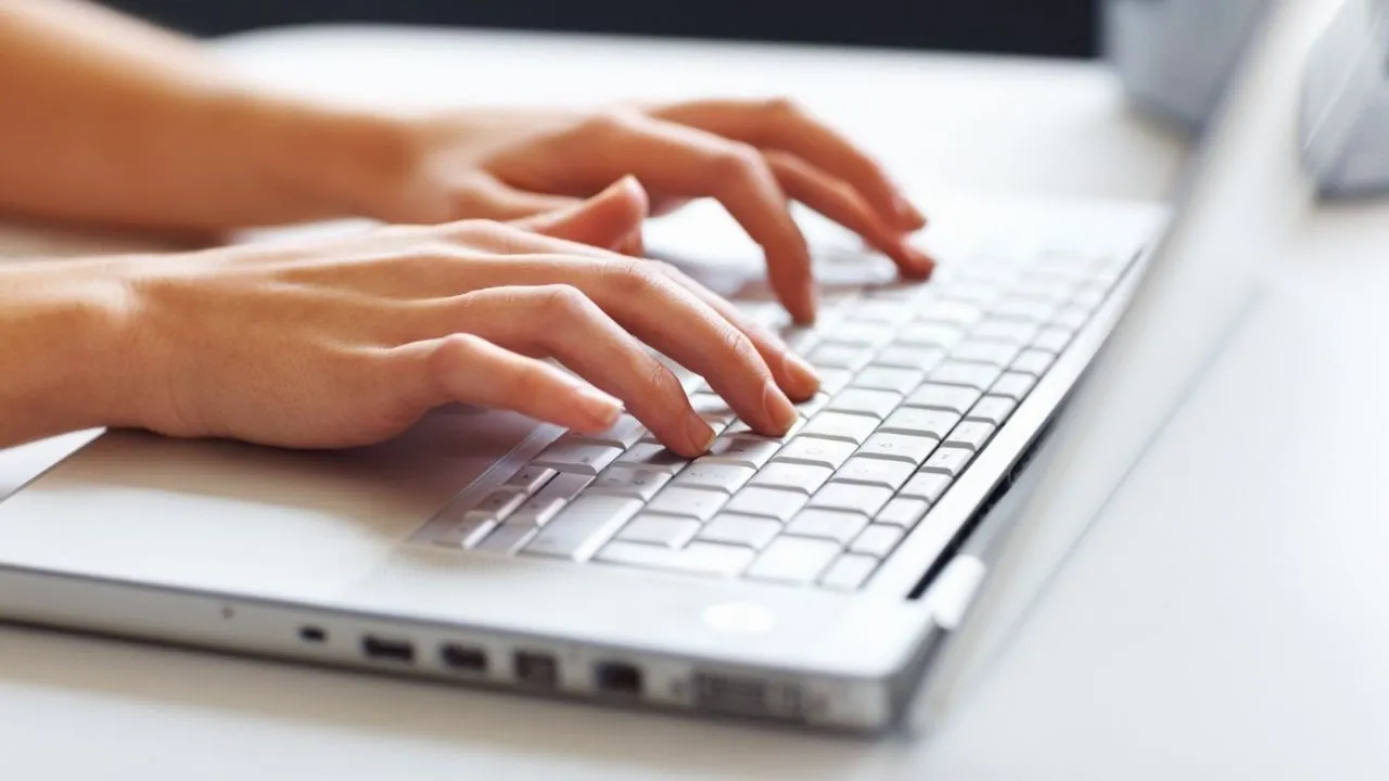 yeah1-go-ban-phim-bi-danh-cap-thong-tin (1)