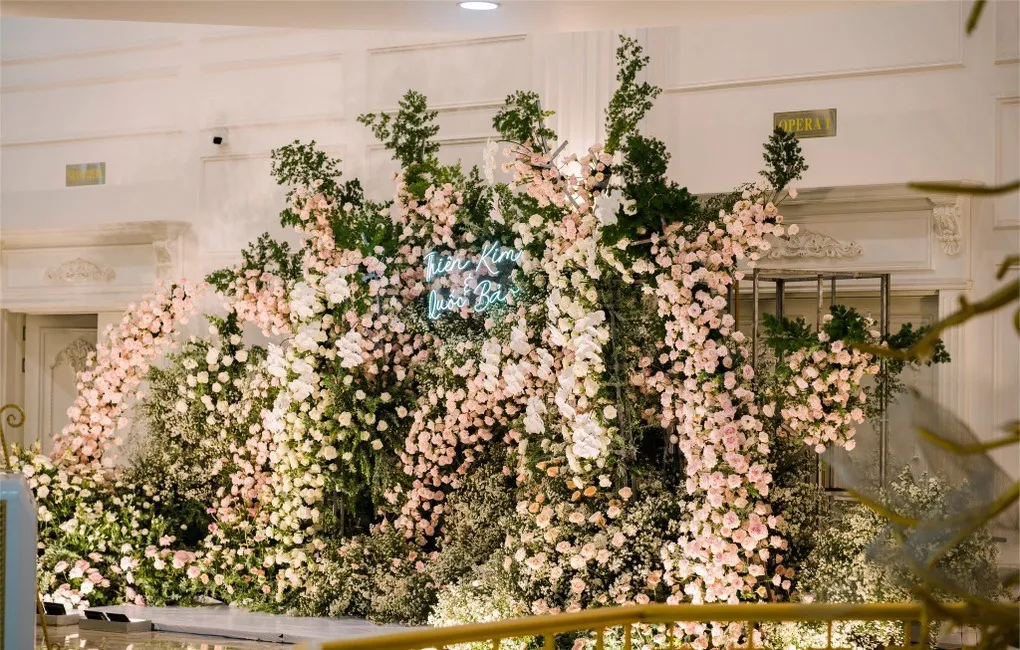 yeah1-dam-cuoi-tien-ty-cua-bao-mau-doan-di-bang (4)