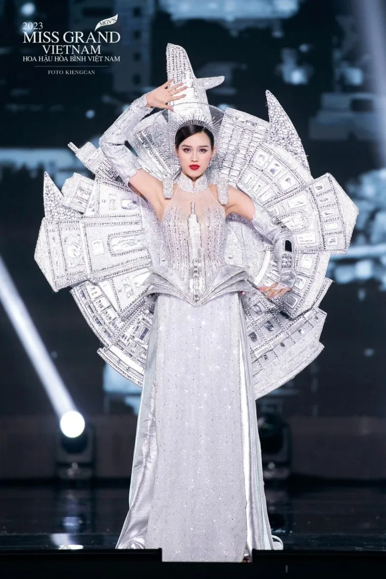 yeah1-do-thi-ha-bam-dap (5)