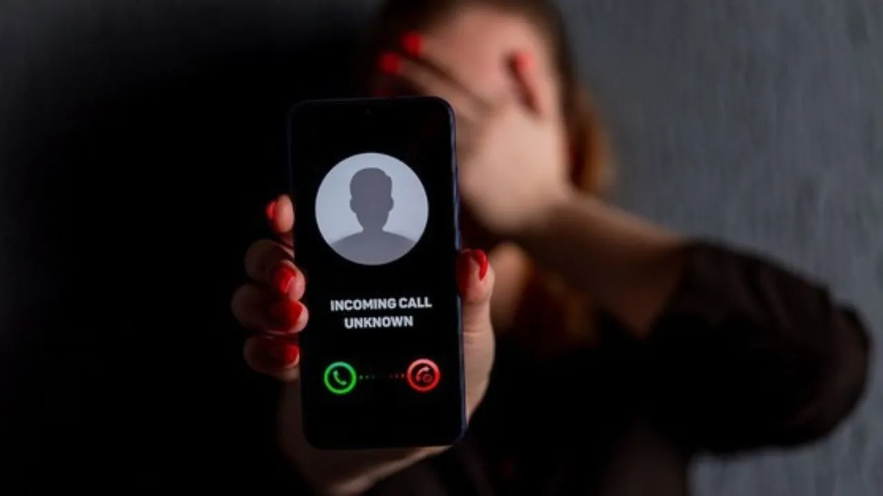 yeah1-so-dien-thoai-la-lua-dao (1)