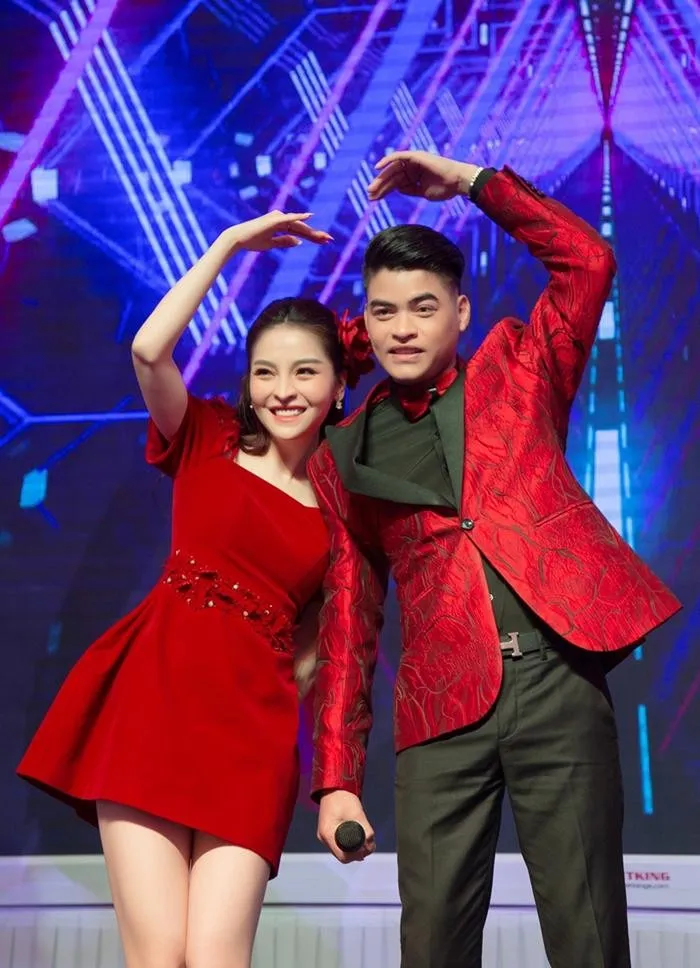 yeah1-saka-truong-tuyen-chia-tay-ban-trai (2)