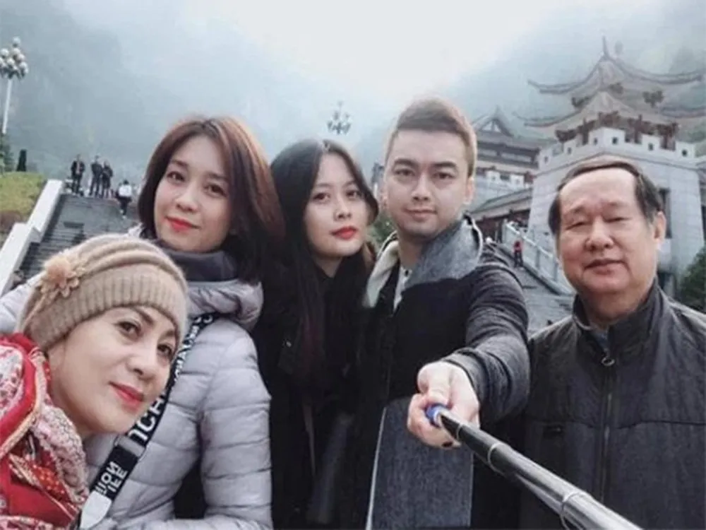 yeah1-nghe-si-huong-dung (7)