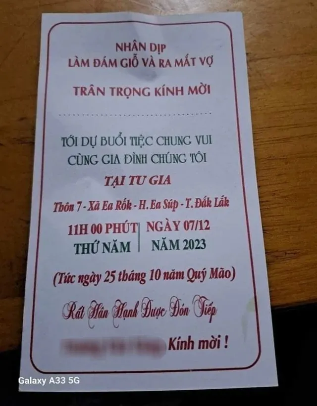 thiep-moi-dam-gio-va-ra-mat-vo-cua-cu-ong-81-tuoi (2)