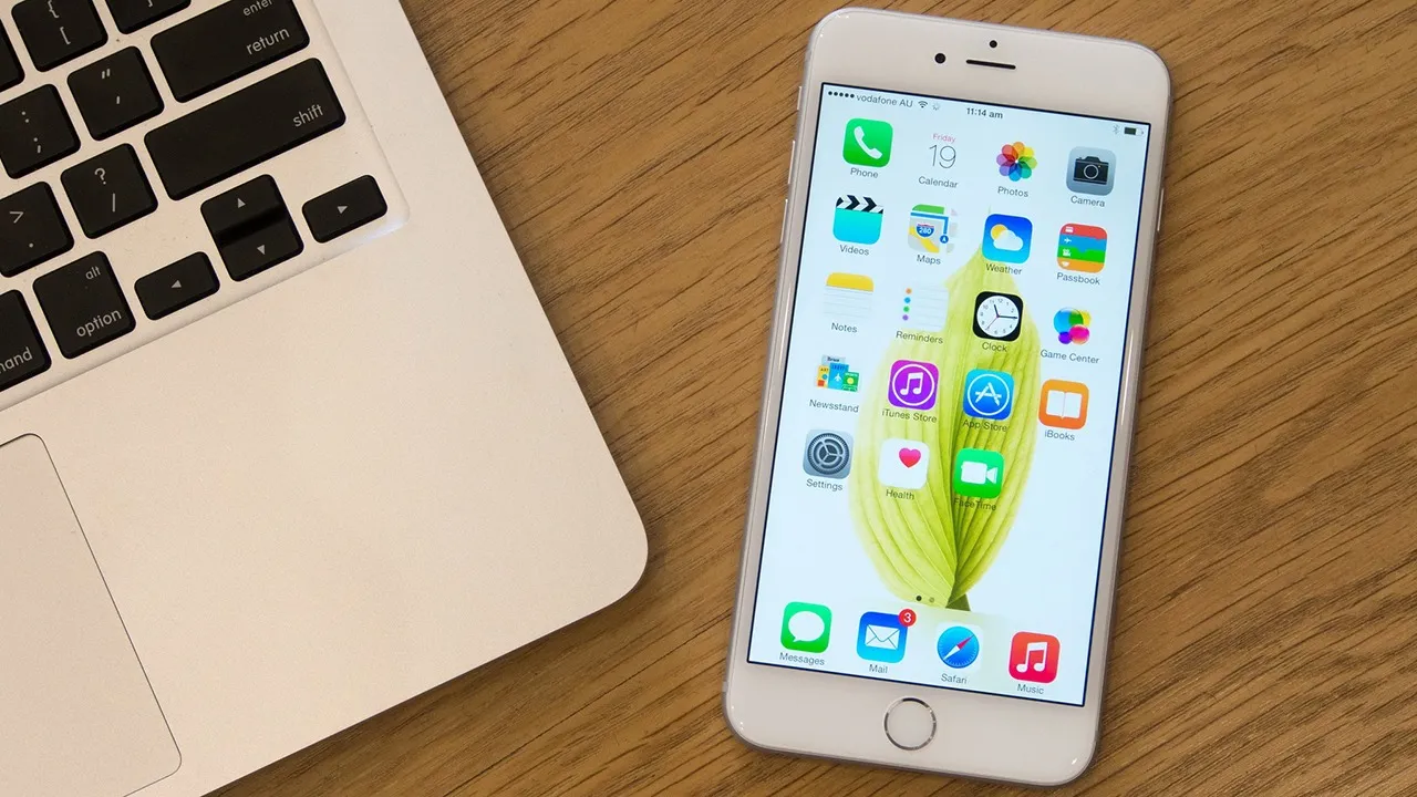 dien-thoai-day-bo-nho-chi-can-nhan-mot-nut (3)