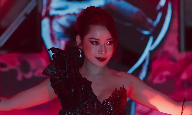 chi-pu-om-nhan-phuc-vinh (3)