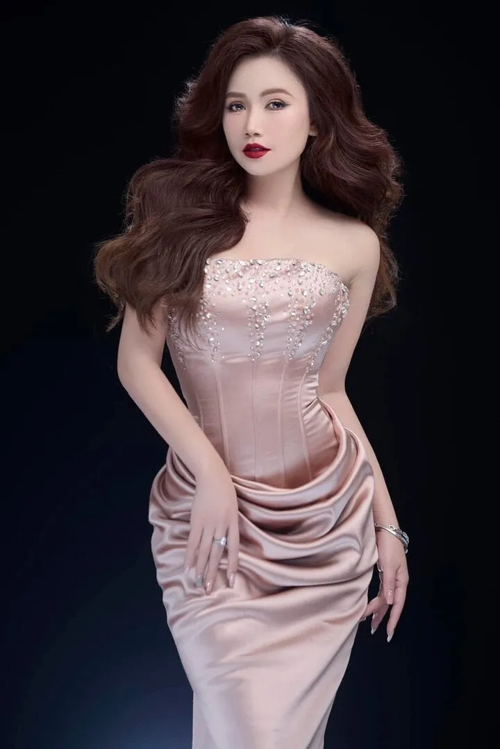 bi-nghi-van-xuong-toc-danh-bong-ten-tuoi-hoang-yen-noi-gi (4)