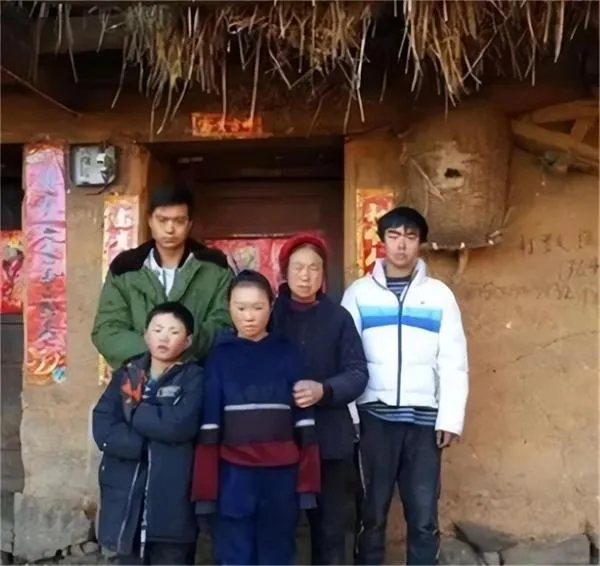 cuoc-song-hien-tai-cua-cau-be-bang-tuyet (4)